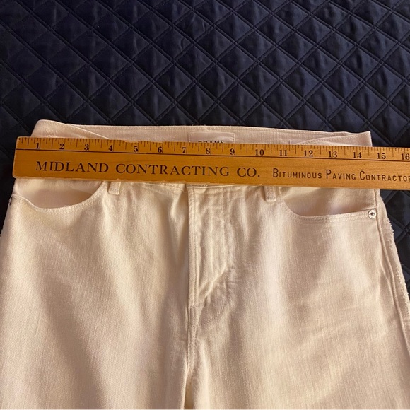 Frame Denim Women's Le High Straight off white jeans. - Picture 8 of 8